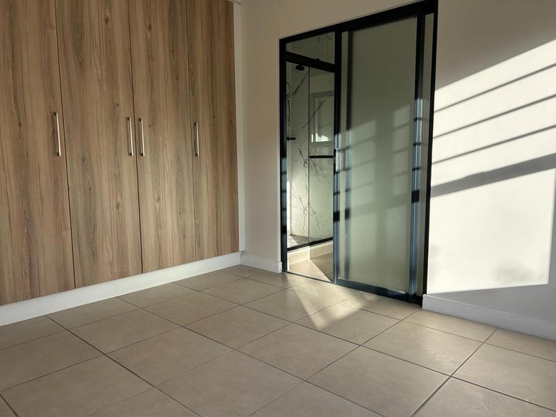 To Let 3 Bedroom Property for Rent in Sandown Western Cape